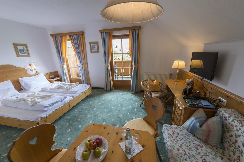 Gutshof Wolfgangsee Resort & Event Hotel Strobl Exterior foto