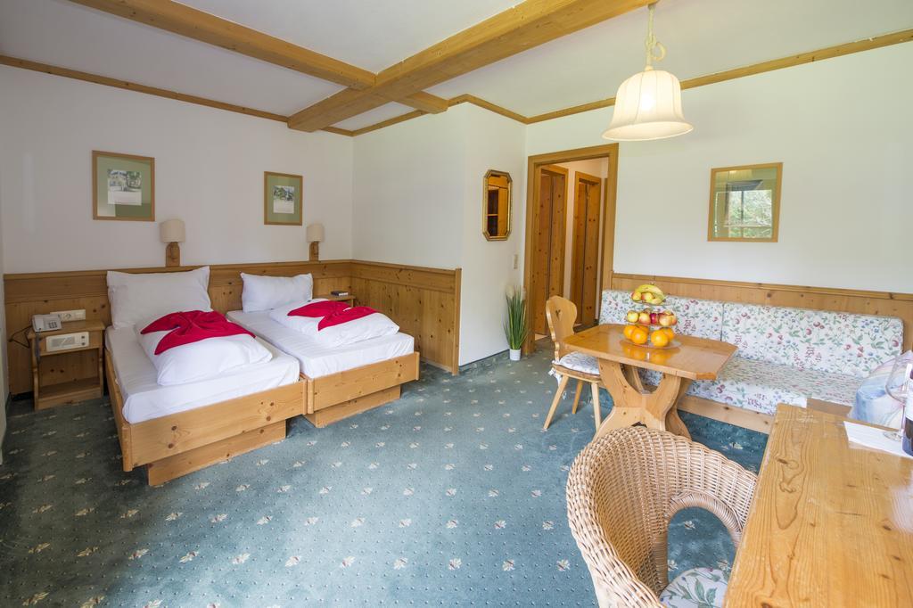 Gutshof Wolfgangsee Resort & Event Hotel Strobl Exterior foto